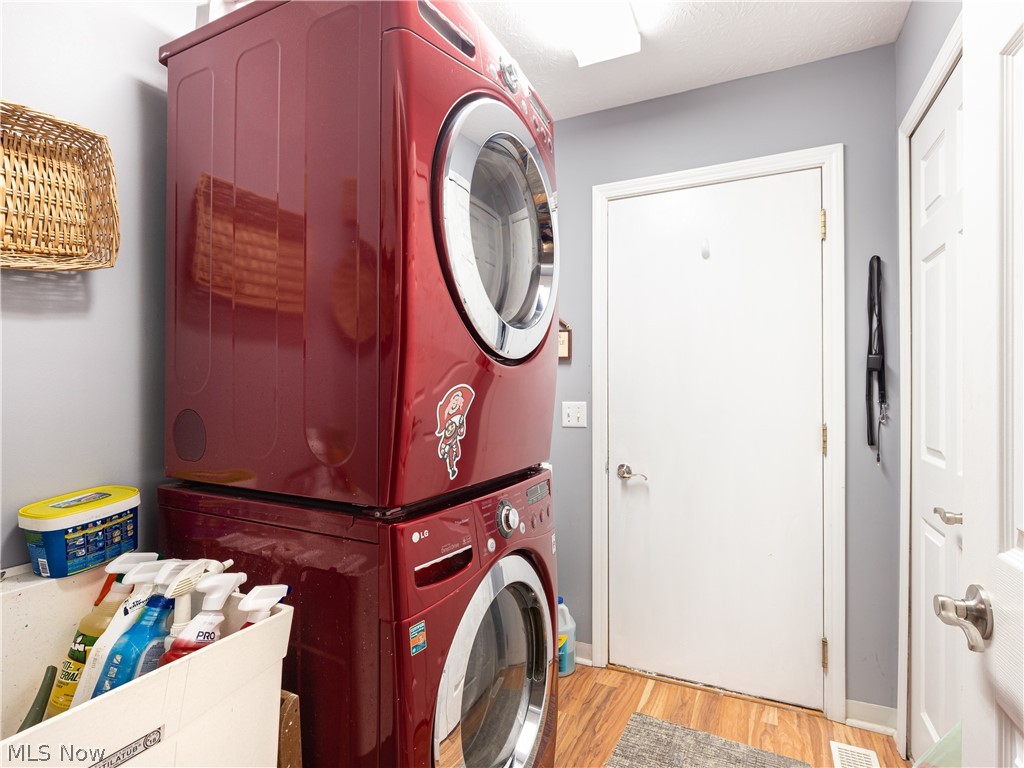 Falls Pointe - Residential