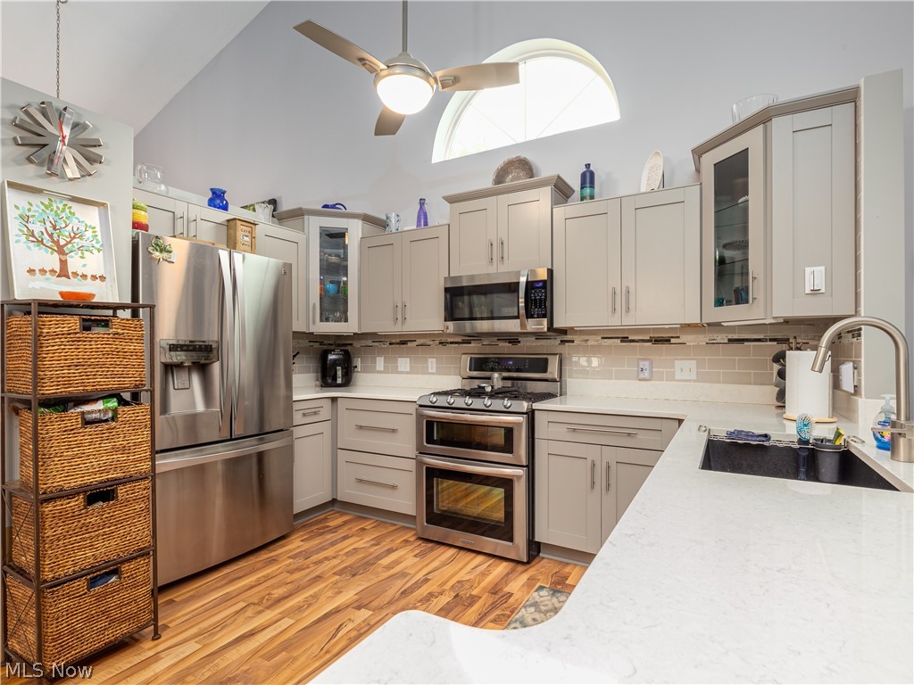 Falls Pointe - Residential