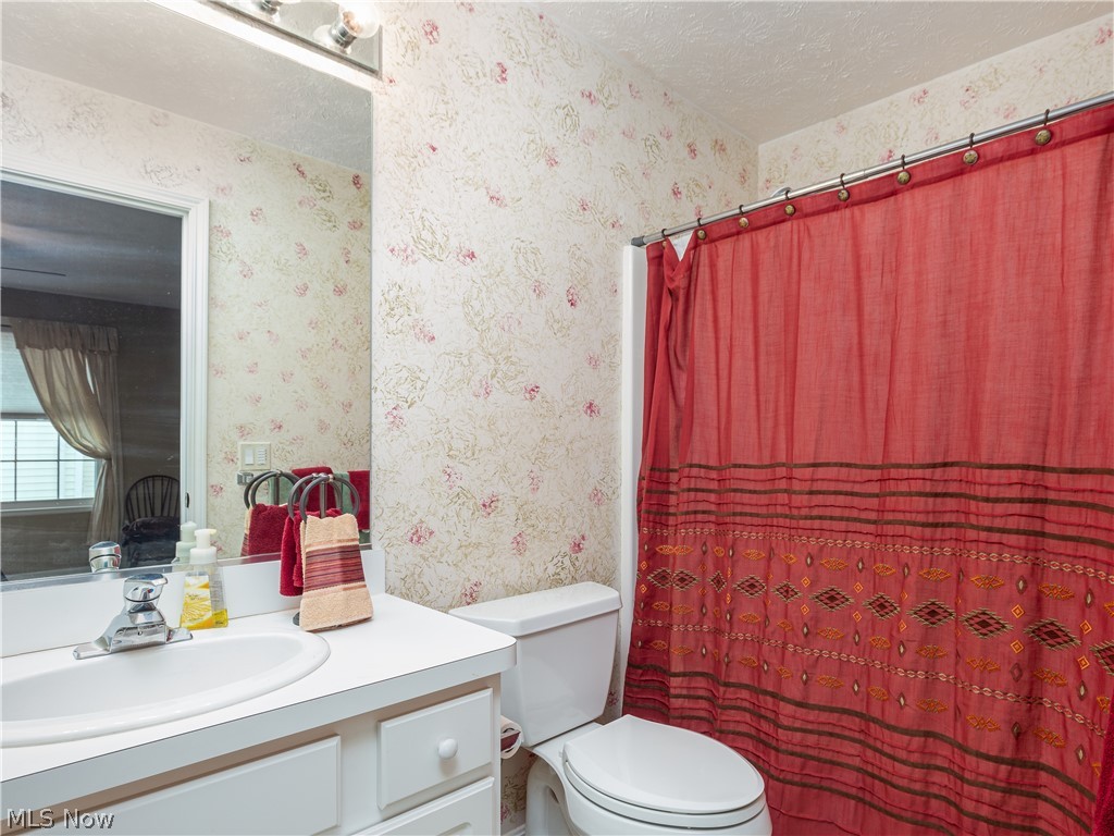 Falls Pointe - Residential