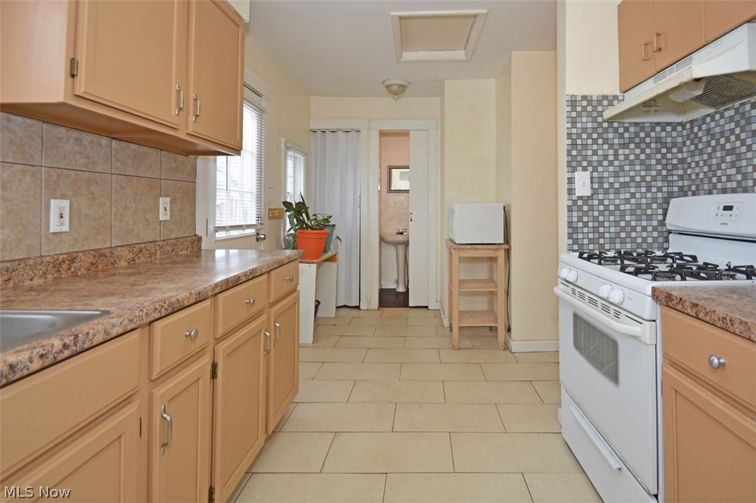 West 143rd Street 01 - Residential