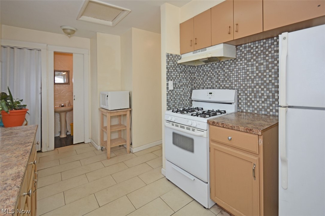 West 143rd Street 01 - Residential
