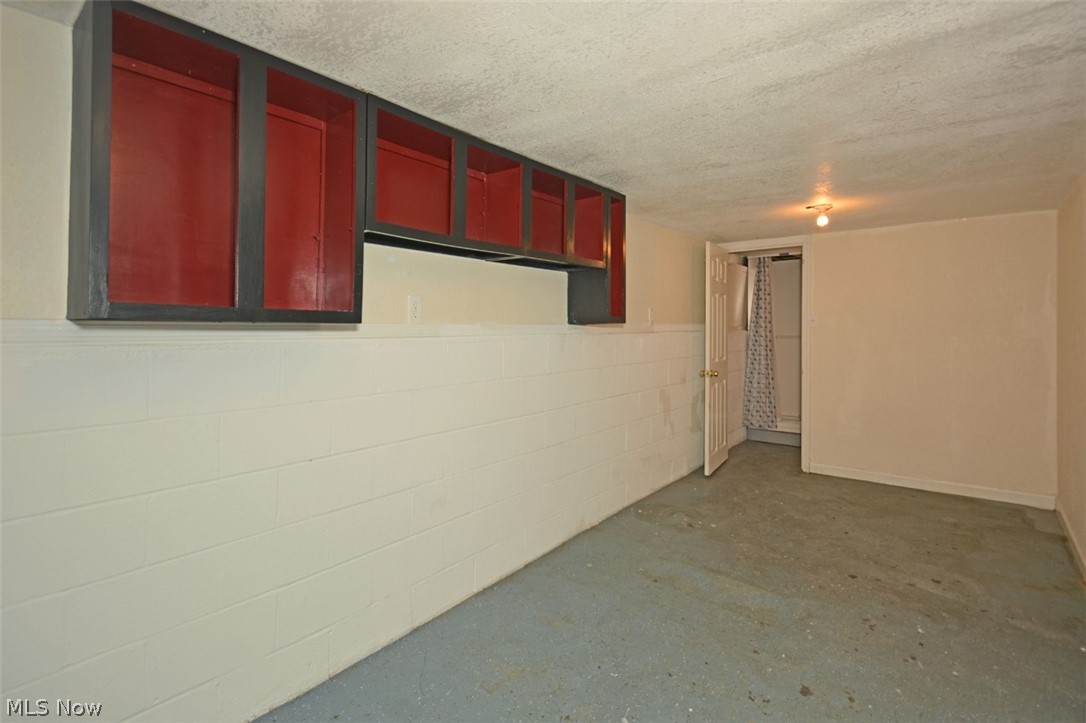 West 143rd Street 01 - Residential
