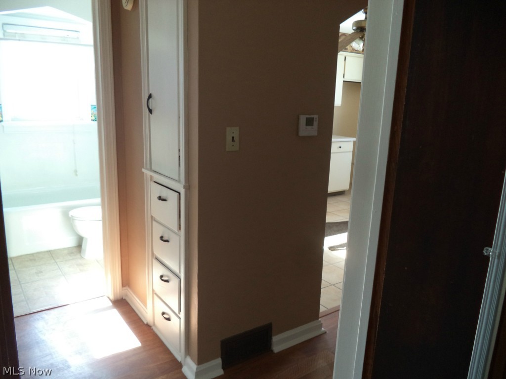 Brownlee Woods 01 - Residential Lease