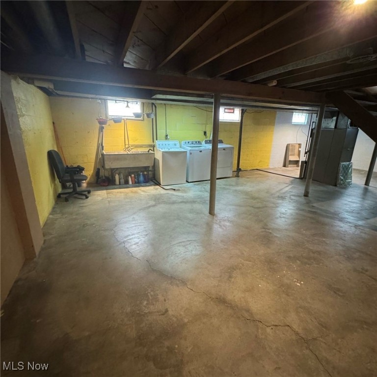 925 W 23rd Street, Lorain, Ohio image 17