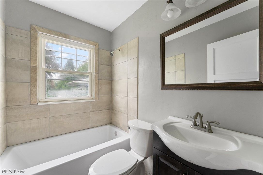 City/Ralph Lucente - Residential