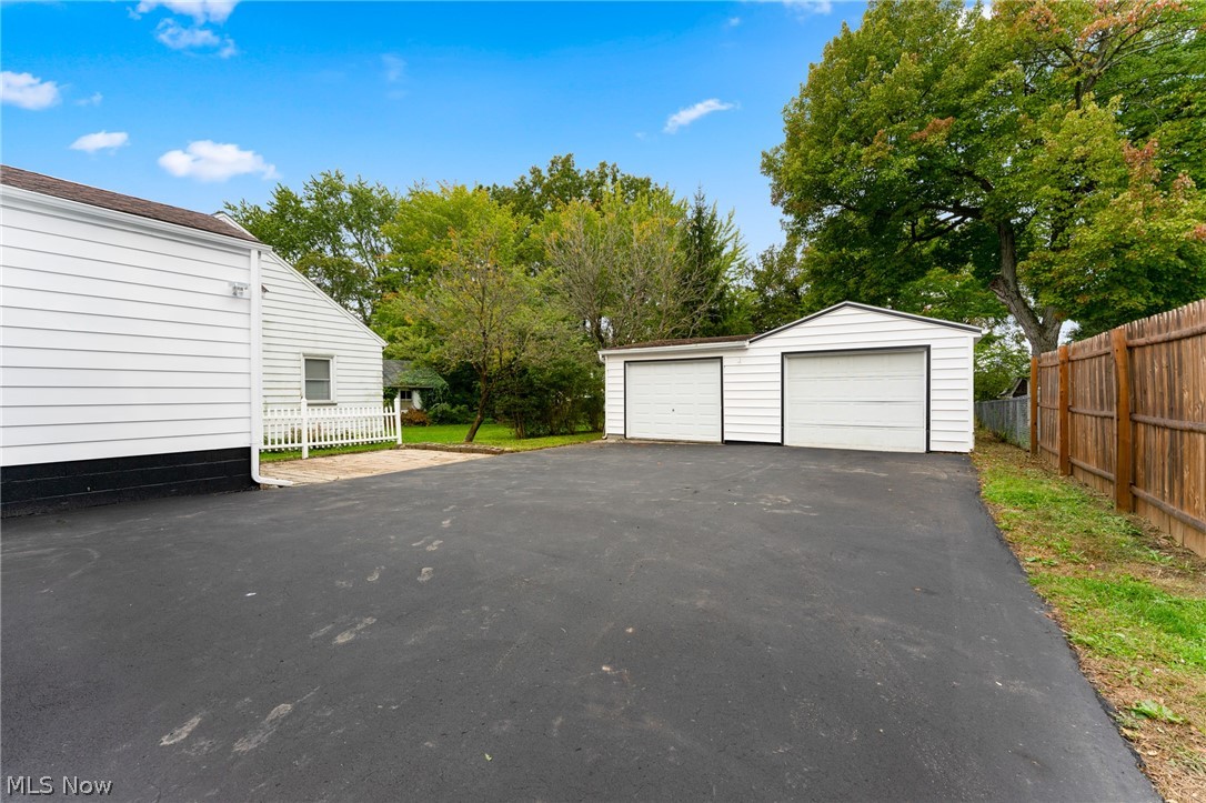 City/Ralph Lucente - Residential