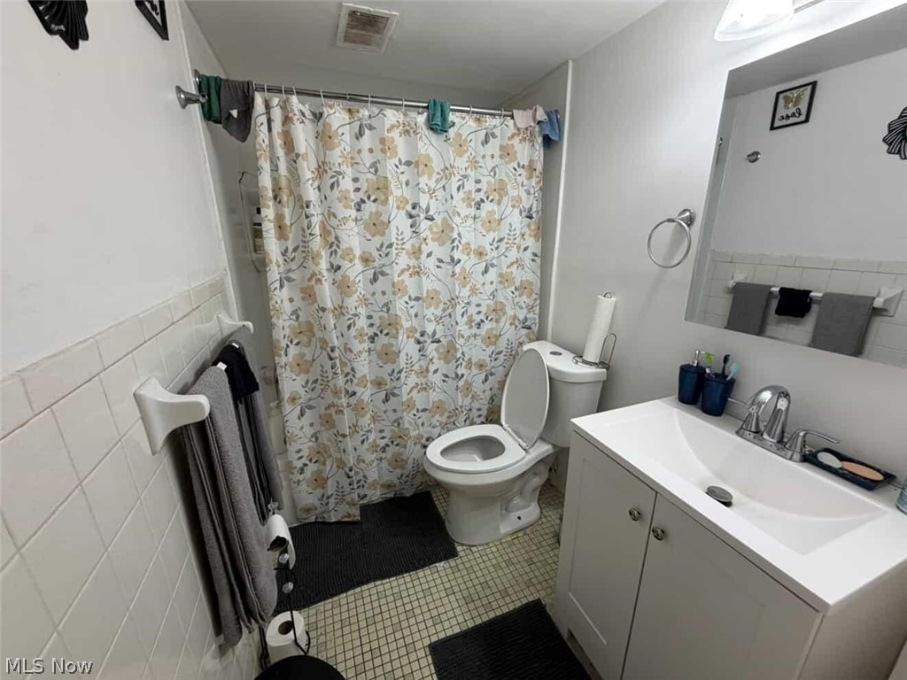 Pennfield Condo - Residential