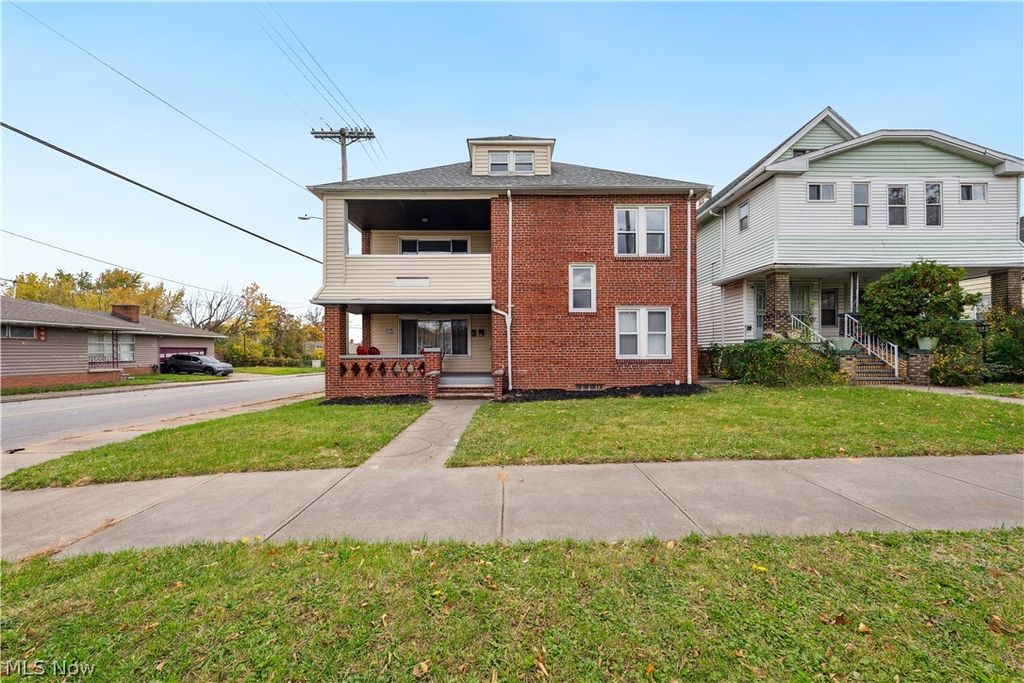 Photo of 3740 E 151st Street #UP, Cleveland, OH 44120 (MLS # 5188815)