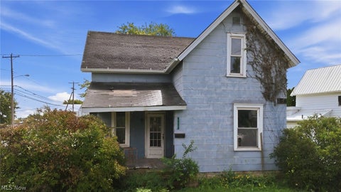 Homes For Sale - 525 Sandusky Street<br/> Fostoria, OH 44830