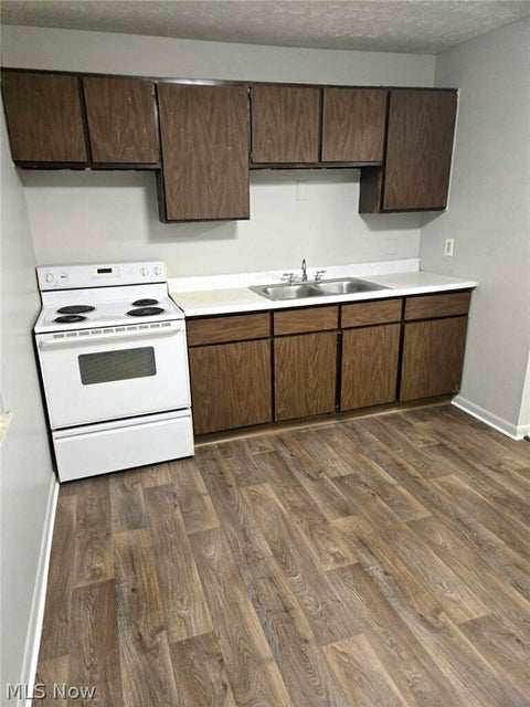 Tiny photo for 839 E Indianola Avenue, Youngstown, OH 44502 (MLS # 5255738)