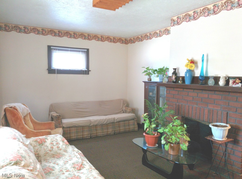 Crawford Land Co - Residential Income