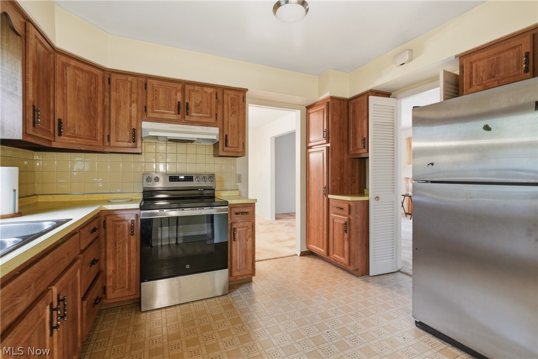 Revere Manor - Residential
