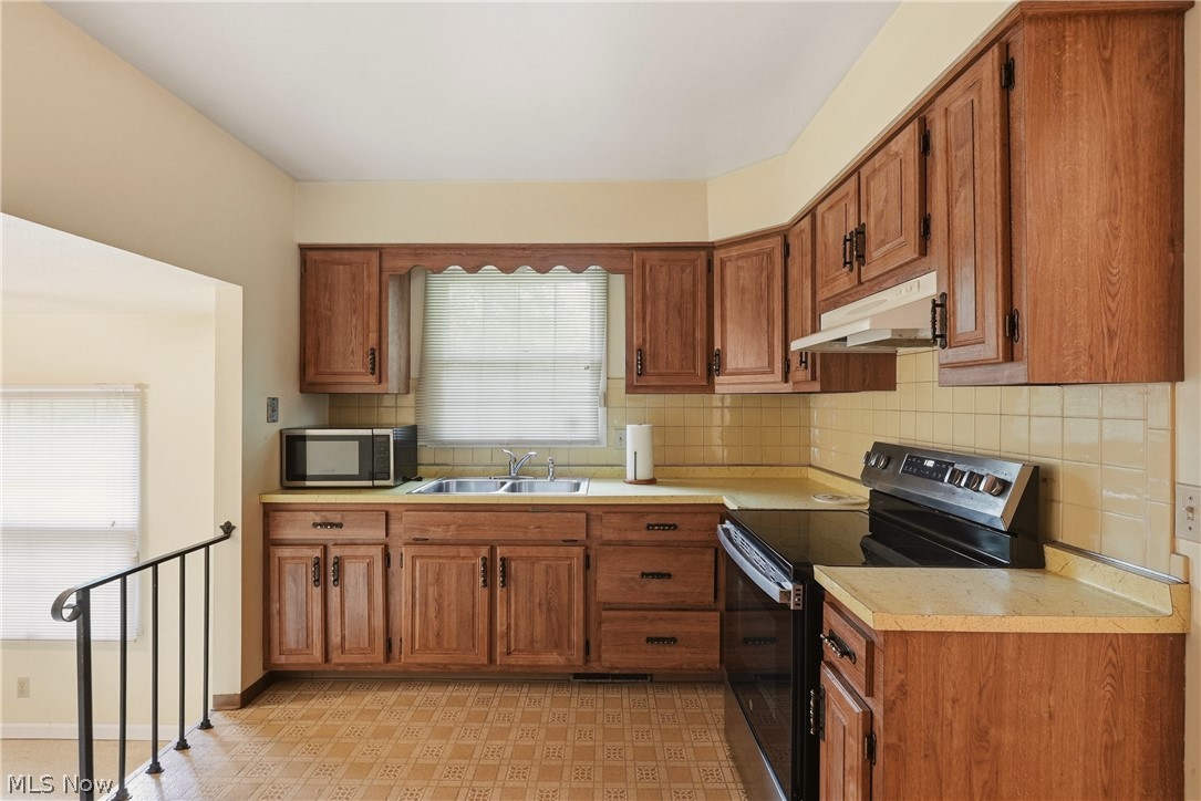 Revere Manor - Residential