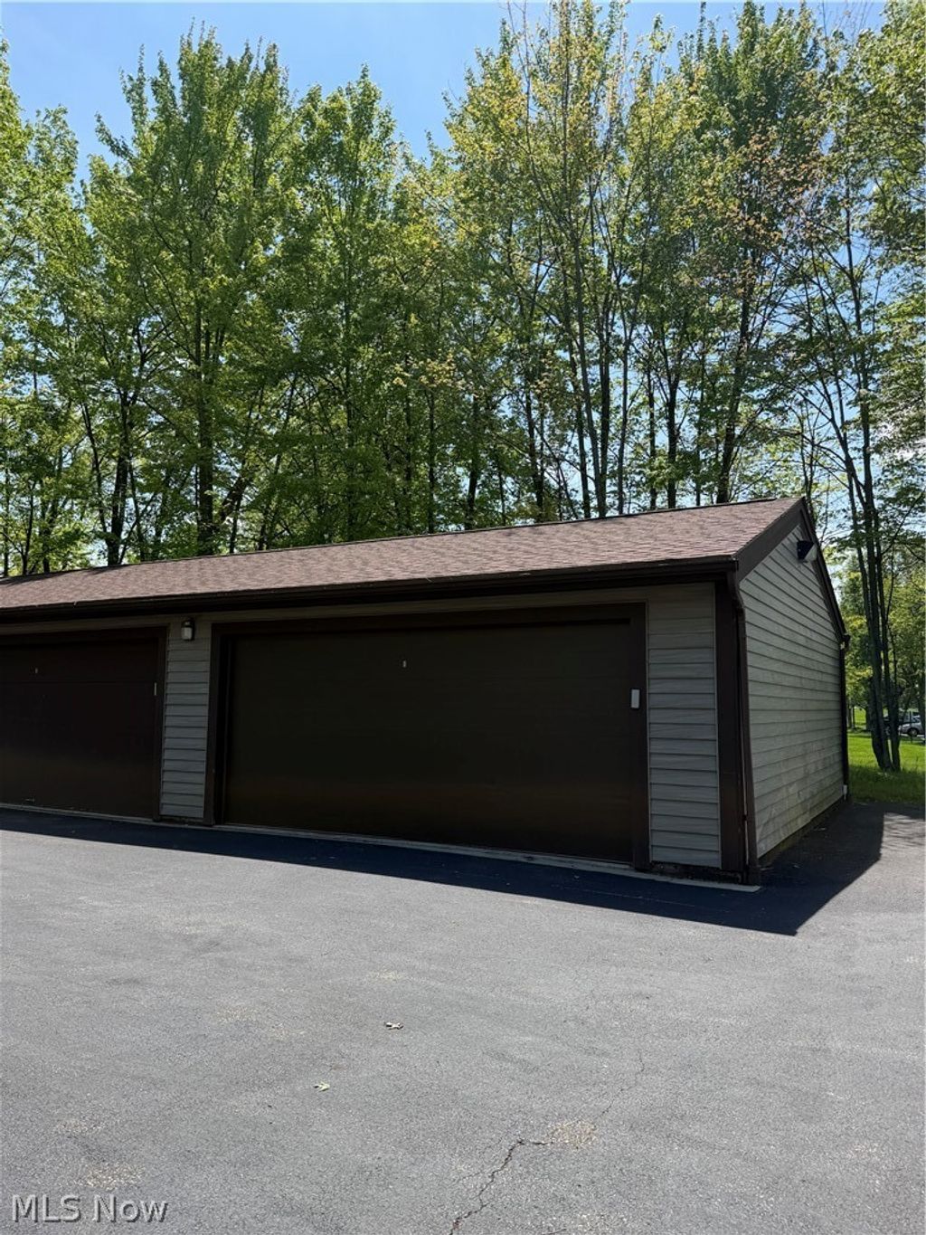 Photo of 810 Nob Hill Drive, Niles, OH 44446 (MLS # 5210037)