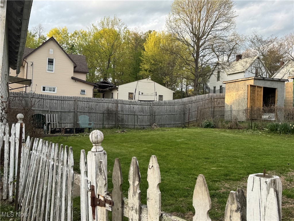 202 E Spring Street, Bethesda, Ohio image 5