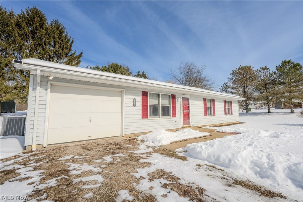 Photo of 62132 Beech Circle Road, Cambridge, OH 43725 (MLS # 5185530)