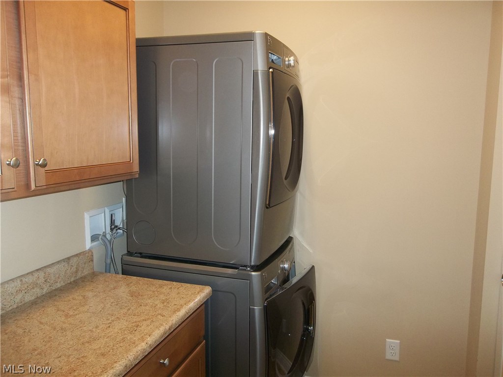 Quarry Lks/Amherst Condo Ph 11 - Residential