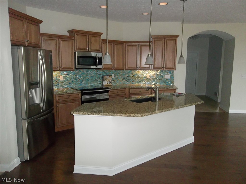 Quarry Lks/Amherst Condo Ph 11 - Residential