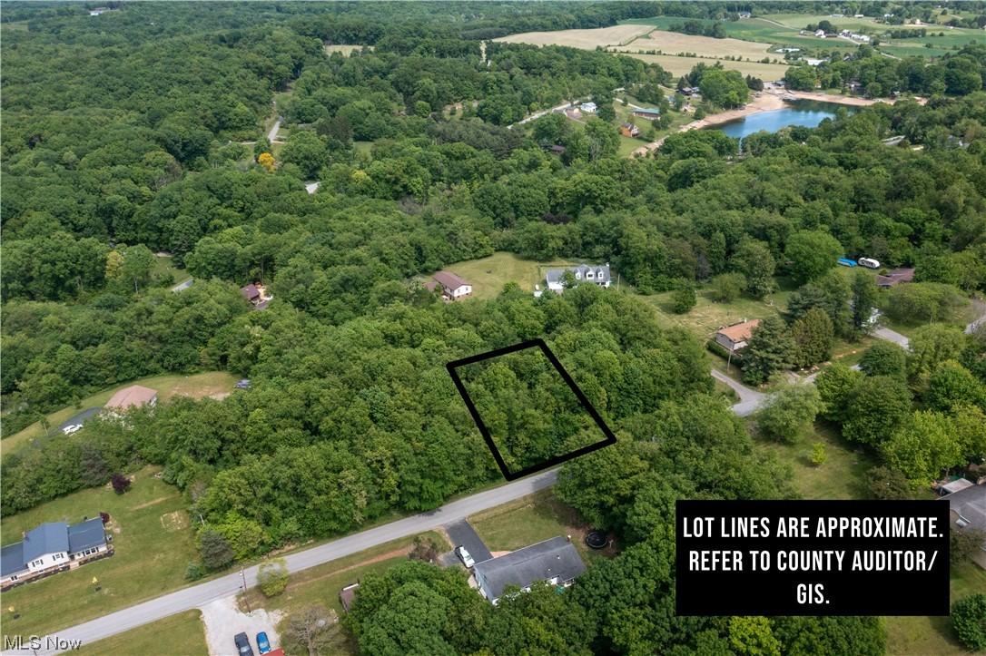 Lake Tamahawk - Land