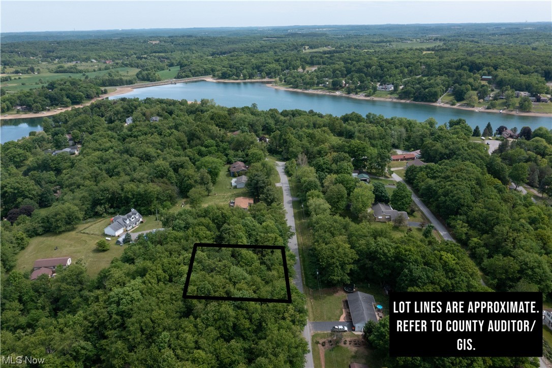 Lake Tamahawk - Land