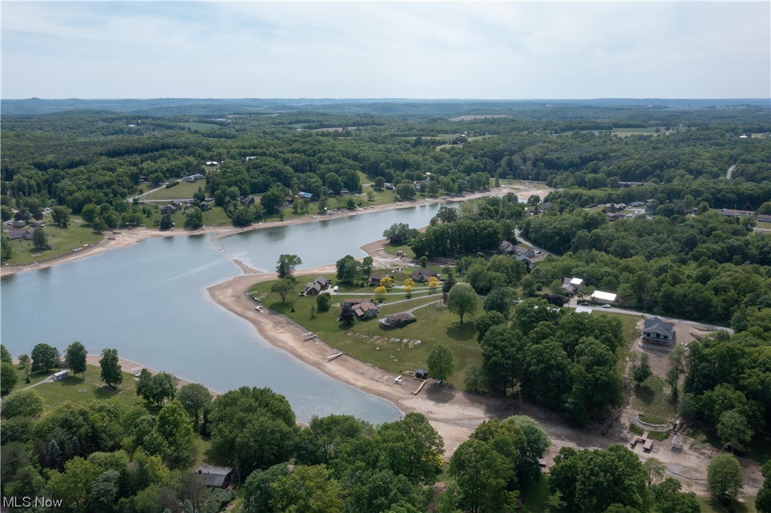 Lake Tamahawk - Land