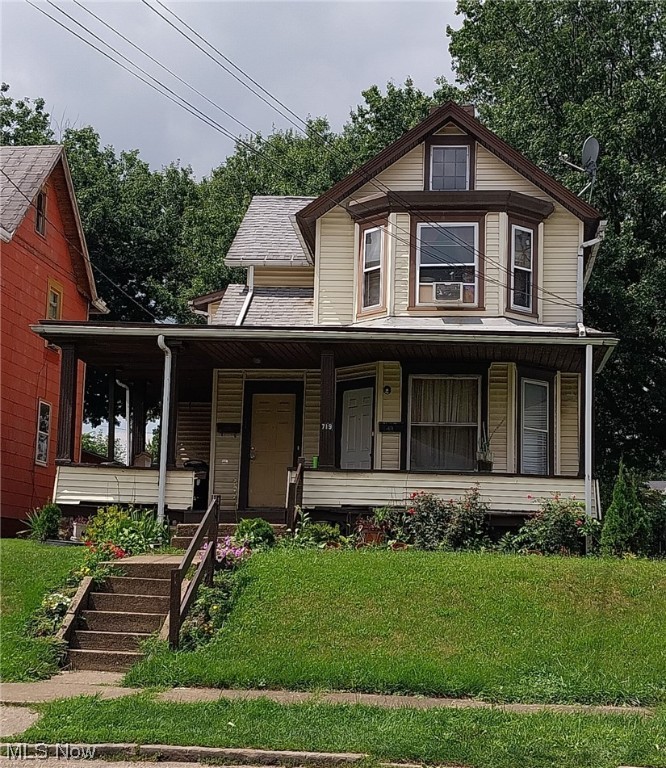 Great turnkey investment property - is currently on month to month rent with no formal lease in place - separate electrical/ gas/ water meter/furnace and hot water tanks. Hot water tank for upstairs replaced in 2019.