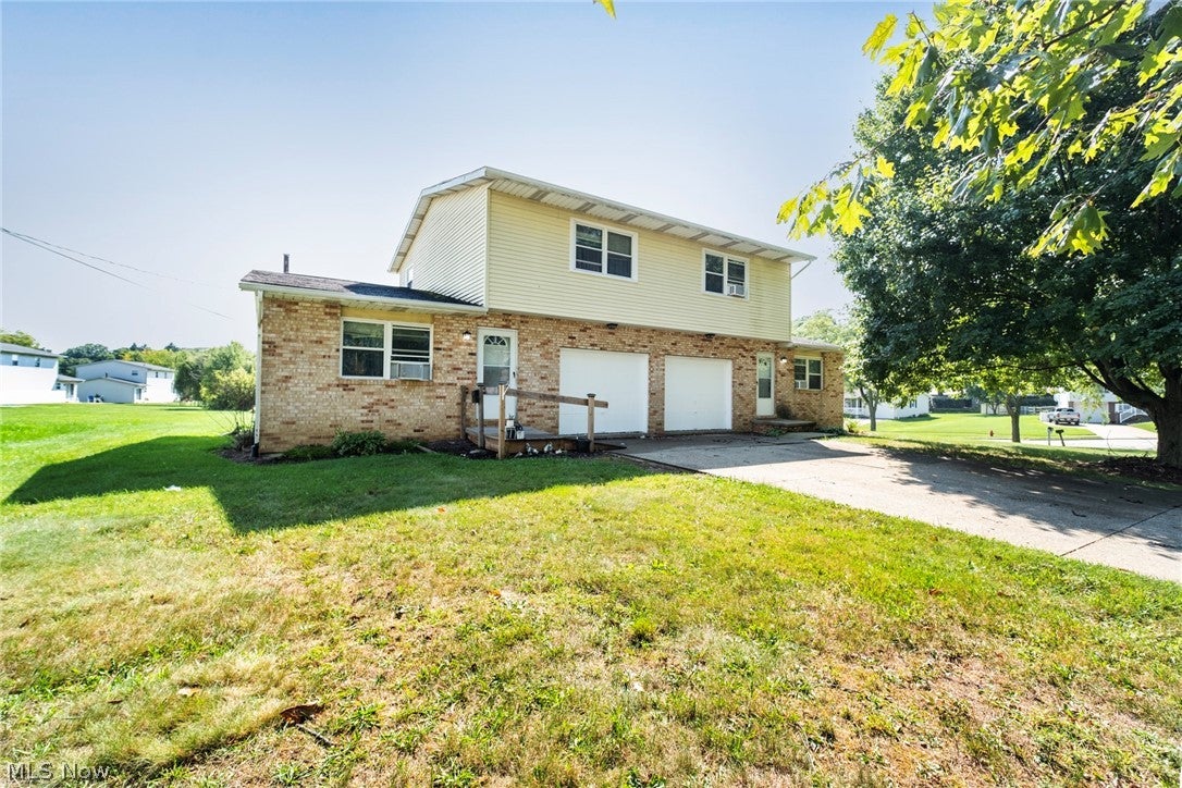 1861 Cloveridge Drive