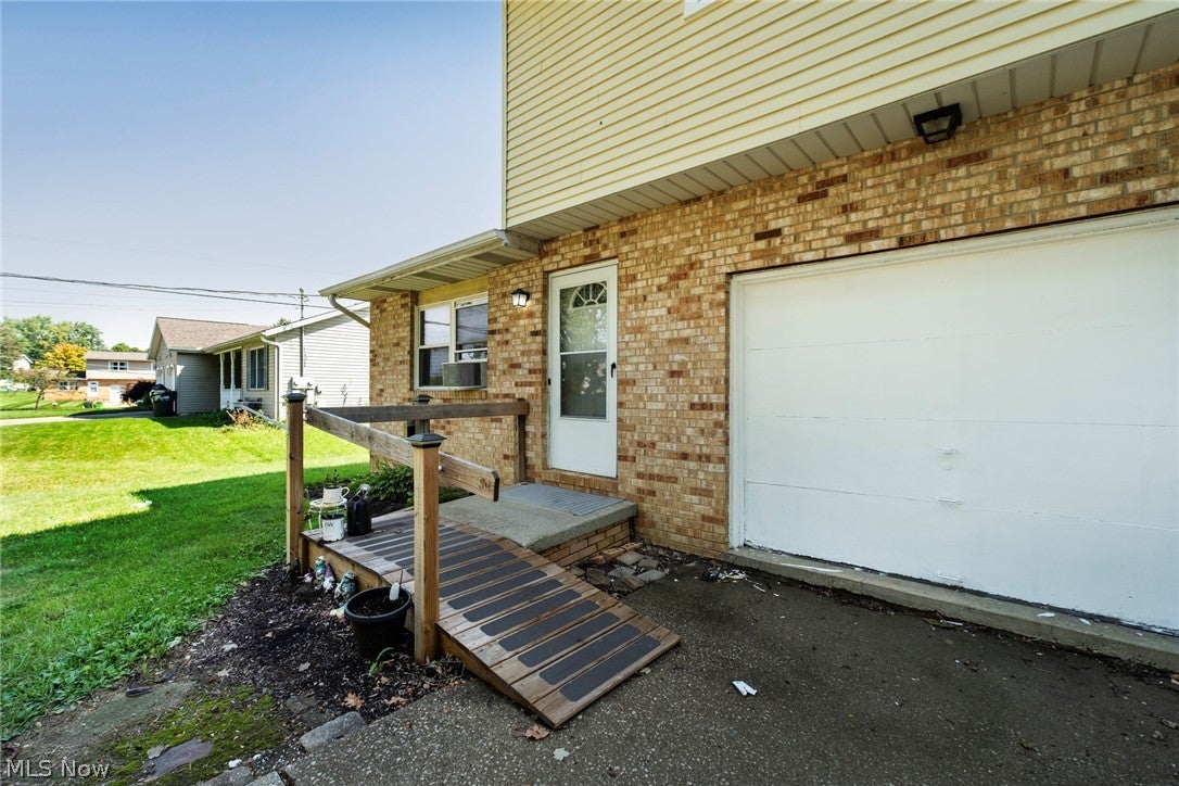1861 Cloveridge Drive