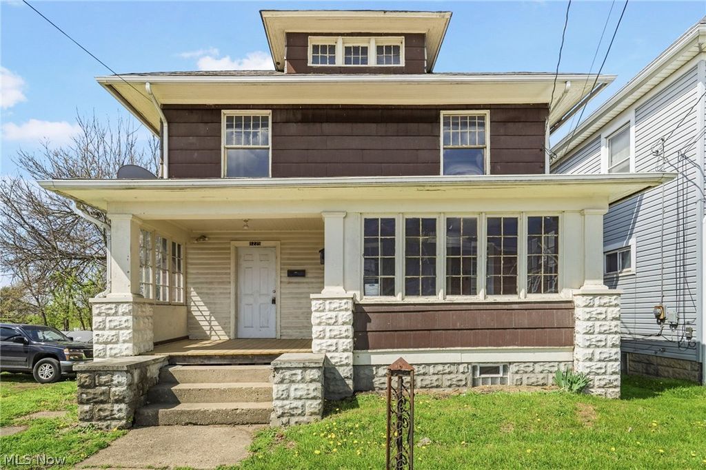 Photo of 1225 Erie Street S, Massillon, OH 44646 (MLS # 5202727)