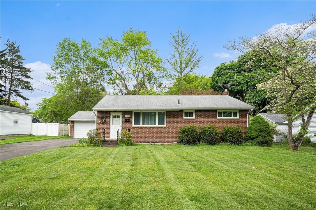 656 Roosevelt Street, Kent, Ohio image 4