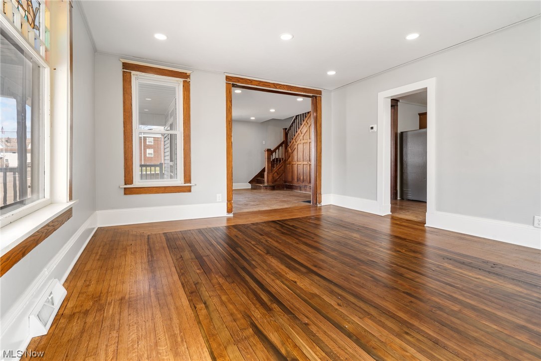 Village/Beach City - Residential