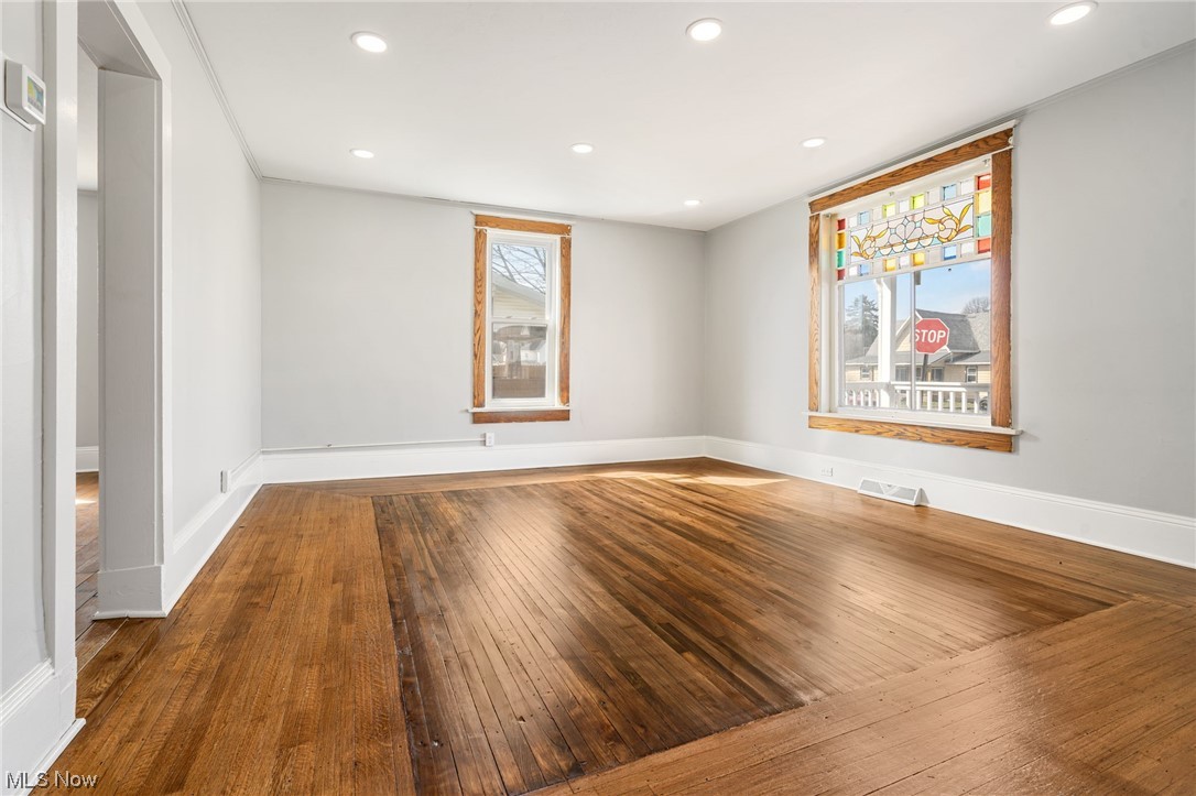 Village/Beach City - Residential