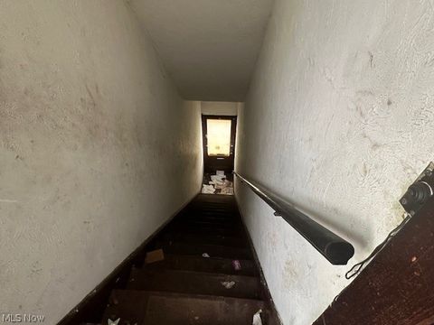 Tiny photo for 1115 East Avenue, Elyria, OH 44035 (MLS # 5203285)