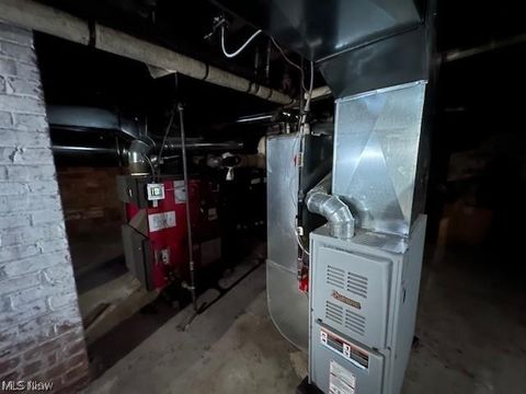 Tiny photo for 1115 East Avenue, Elyria, OH 44035 (MLS # 5203285)