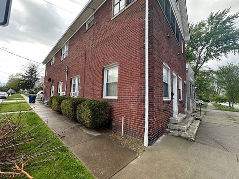 Tiny photo for 1115 East Avenue, Elyria, OH 44035 (MLS # 5203285)
