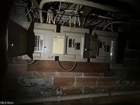 Tiny photo for 1115 East Avenue, Elyria, OH 44035 (MLS # 5203285)