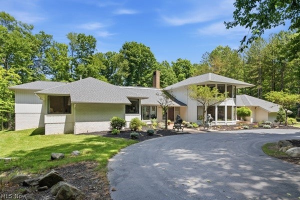 Photo of 100 Basswood Lane, Moreland Hills, OH 44022 (MLS # 5207688)