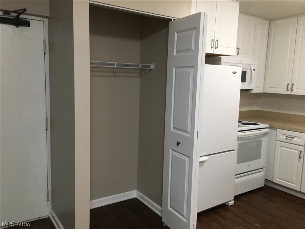 Housley - Residential Lease