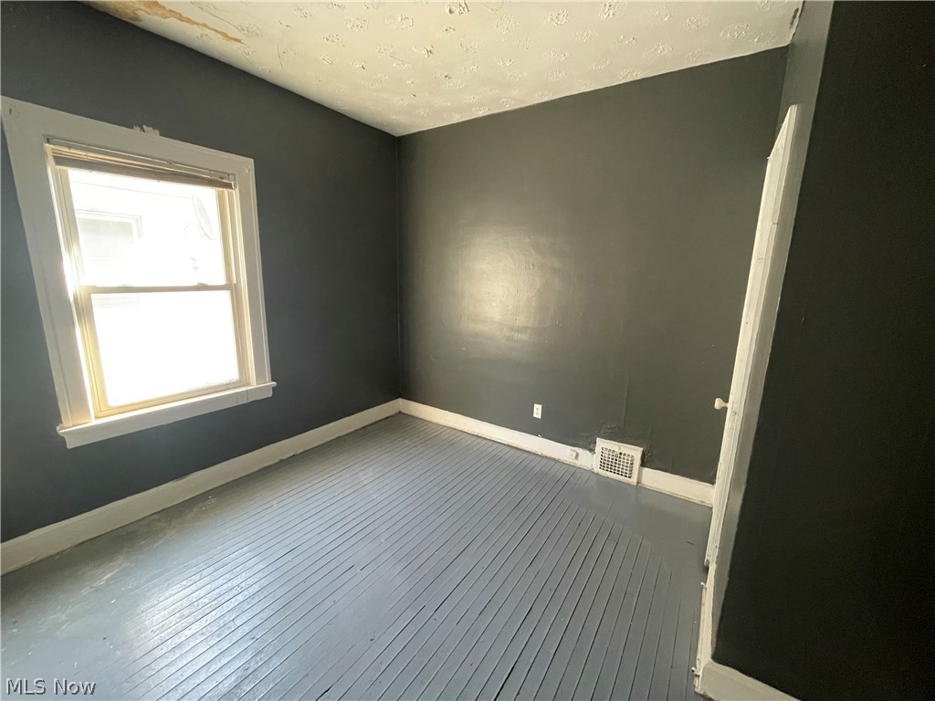 L J Hostetters Sub #3 - Residential Lease