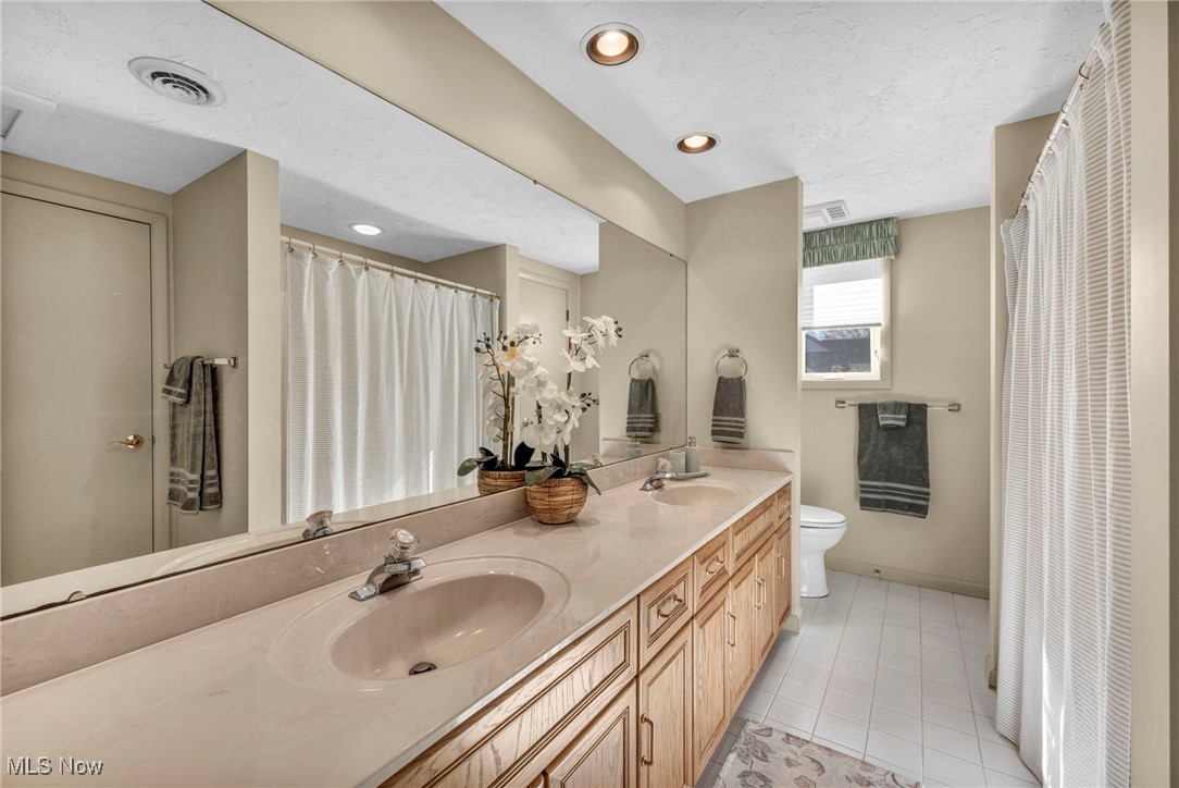 Sherwin Woods Estates - Residential