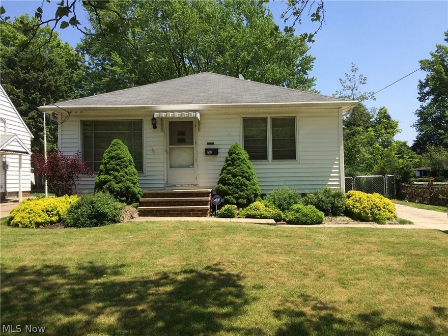 Newly remodeled Kitchen with new cabinets and flooring. Newly remodeled bathroom. Beautiful hardwood floors throughout. Deep fenced yard with garage with covered patio. Beautiful tree-lined street.