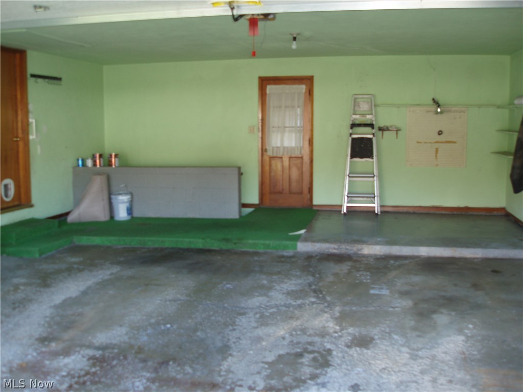 North Haven Sub #4 - Residential Lease