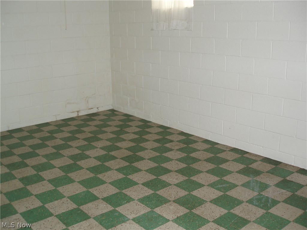 North Haven Sub #4 - Residential Lease