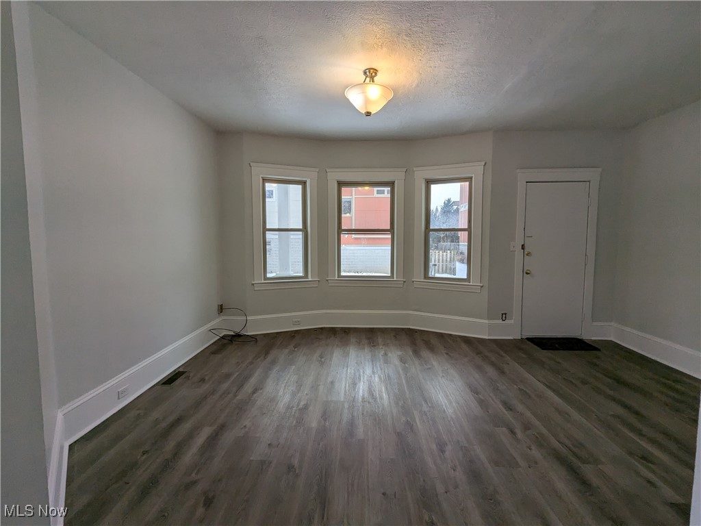 Cleveland, Ohio 44102, United States, 2 Bedrooms Bedrooms, ,1 BathroomBathrooms,Residential,Active,13142