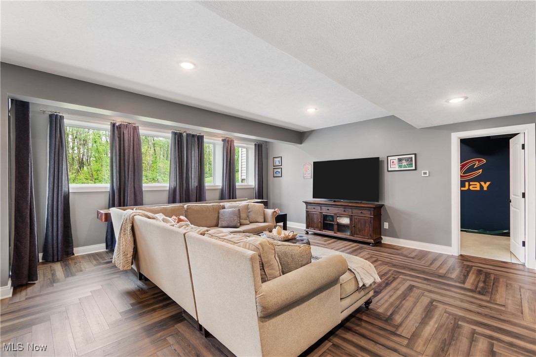 1228 Bolich Drive, Wadsworth, Ohio image 37