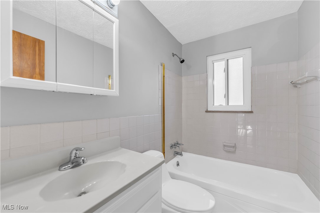 Kazens Bella Drive Sub #1 - Commercial Sale