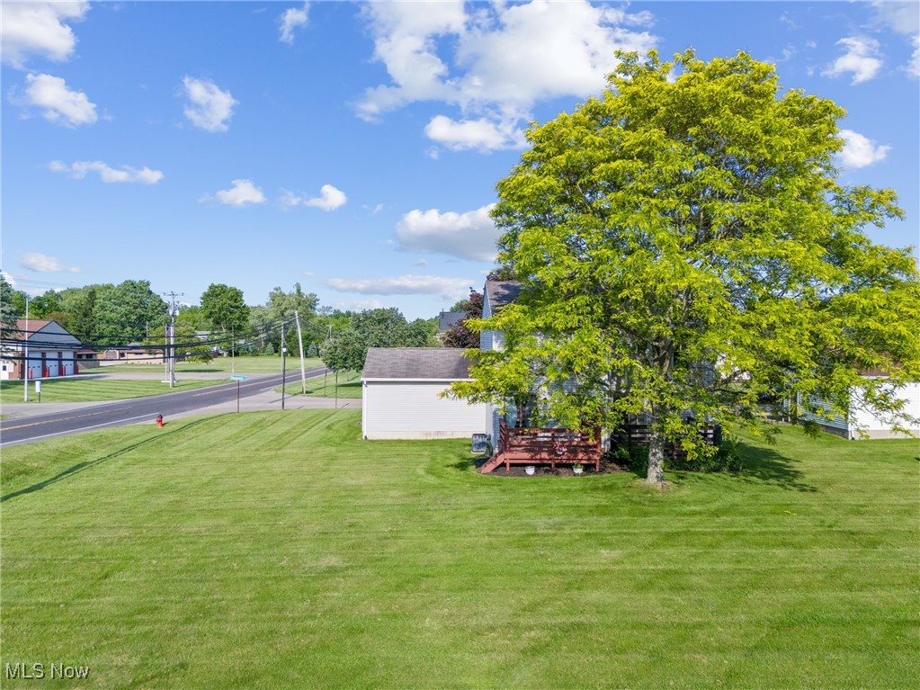 6527 Blossomwood Circle, Canton, Ohio image 5