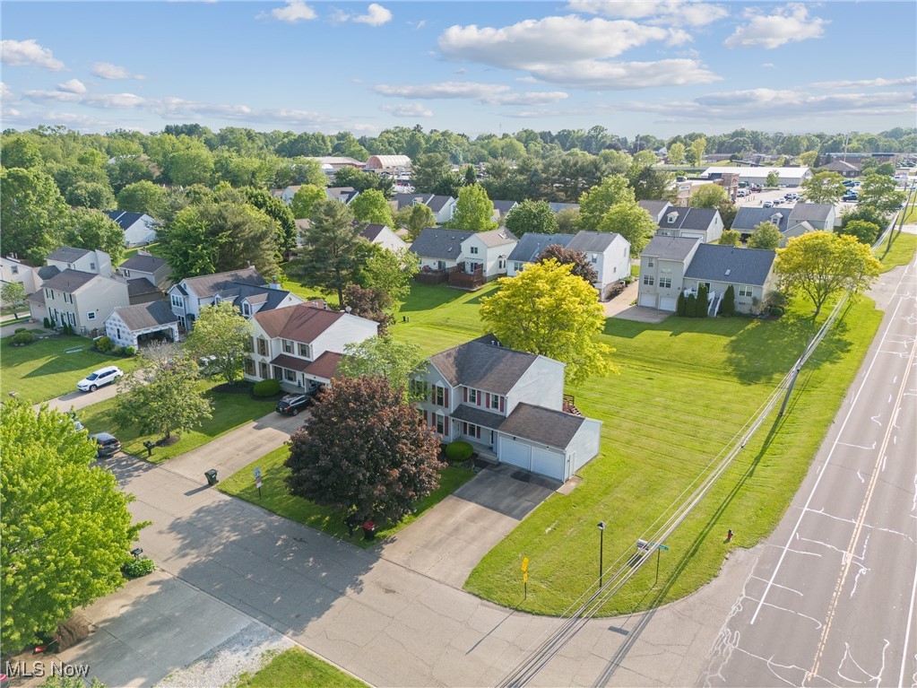 6527 Blossomwood Circle, Canton, Ohio image 6