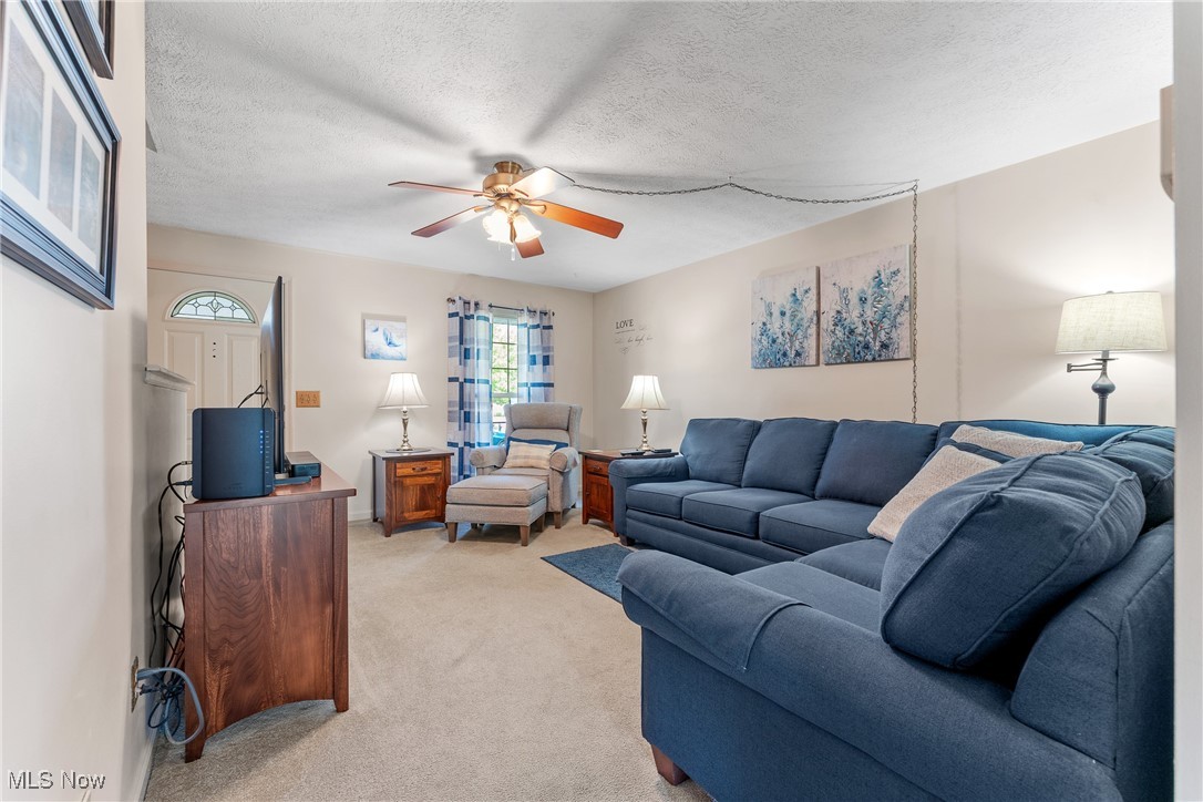 6527 Blossomwood Circle, Canton, Ohio image 8