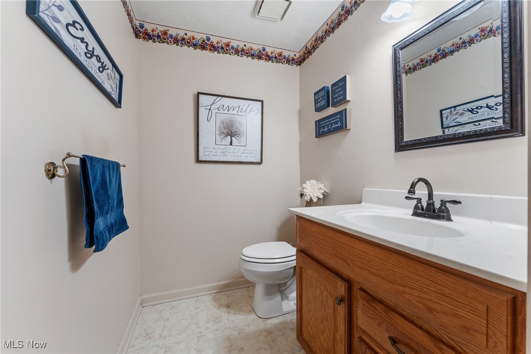 6527 Blossomwood Circle, Canton, Ohio image 11